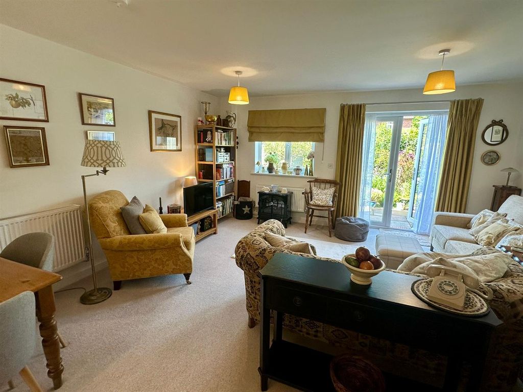 Property photo 3 of 17