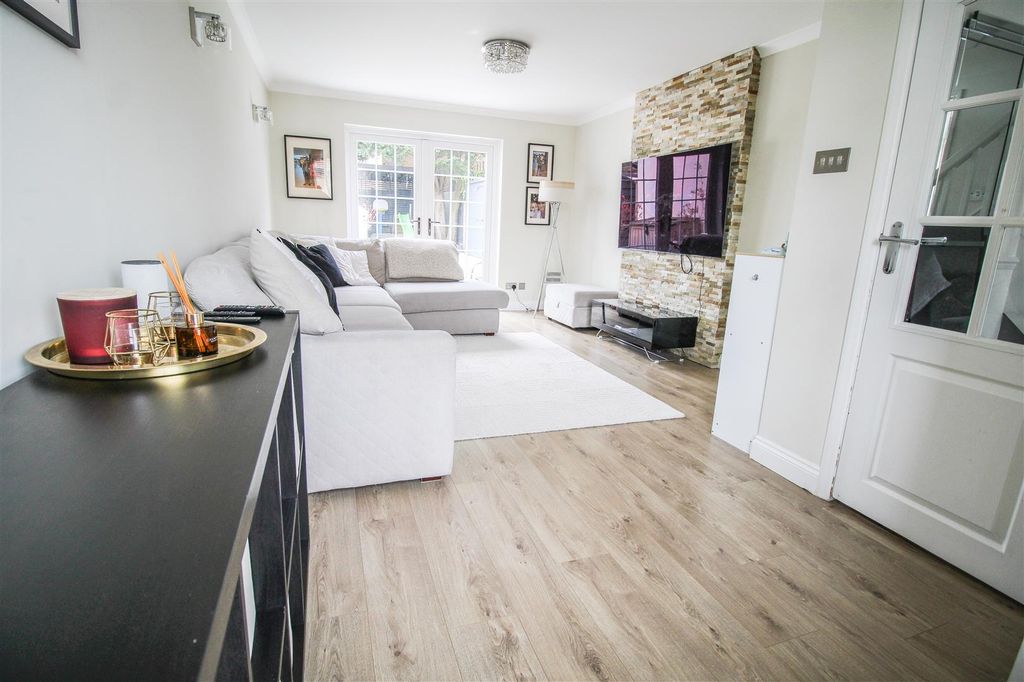 Property photo 2 of 13 Img_3904.Jpg