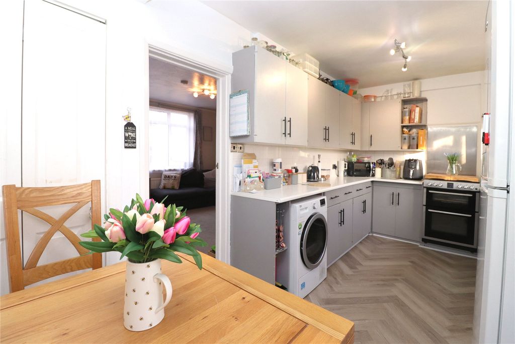 Property photo 3 of 12 Picture No. 06