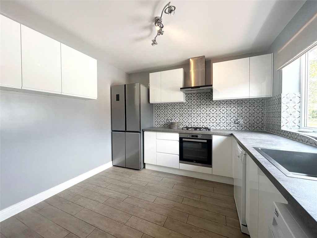 Property photo 1 of 10 Picture No. 09