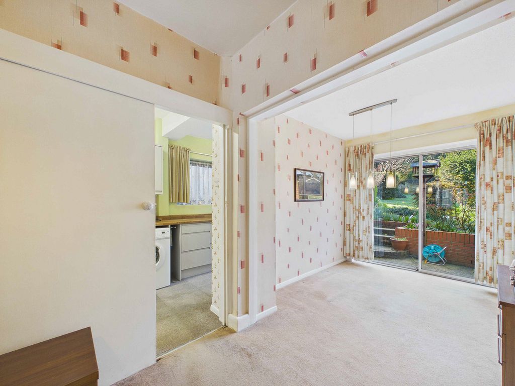 Property photo 2 of 31