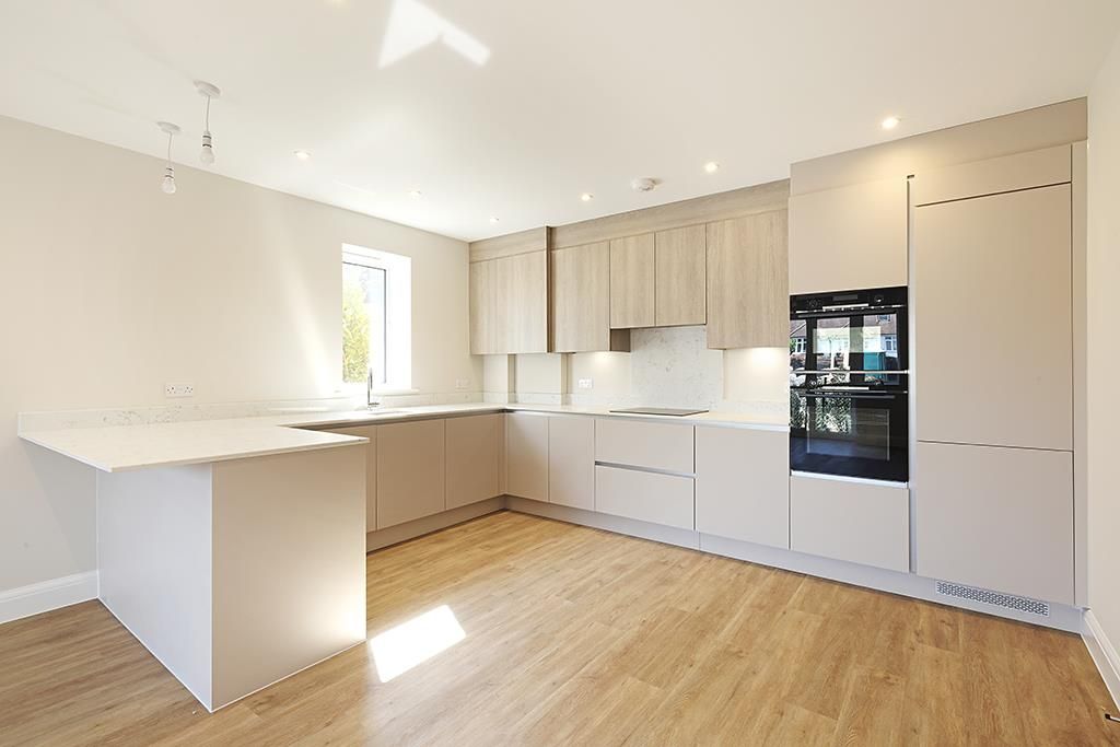 Property photo 1 of 15 1-Cobhamrd-Apt-1-Kitchen-7655.Jpg