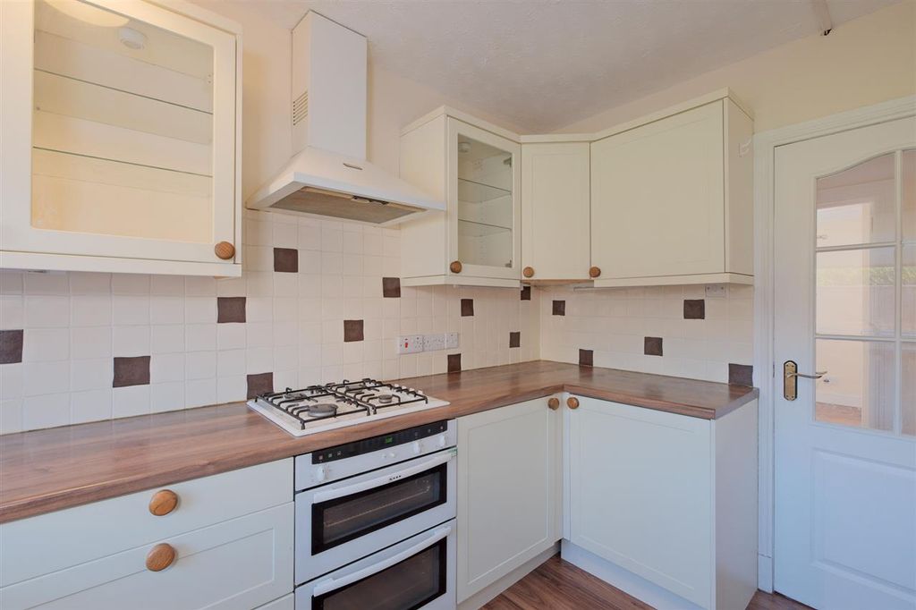 Additional image 11 of 2 bed flat for saleGlasgow Road, Hamilton ML3