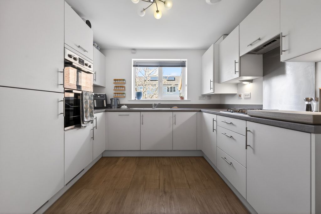 Property photo 2 of 20 Kitchen