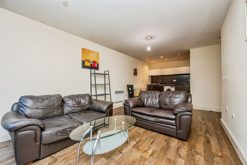 Property photo 2 of 19