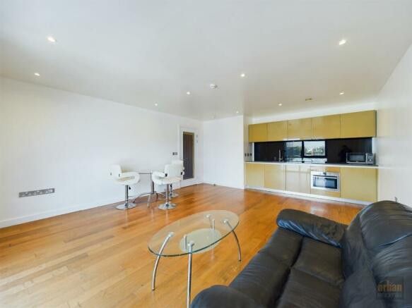Property photo 2 of 3