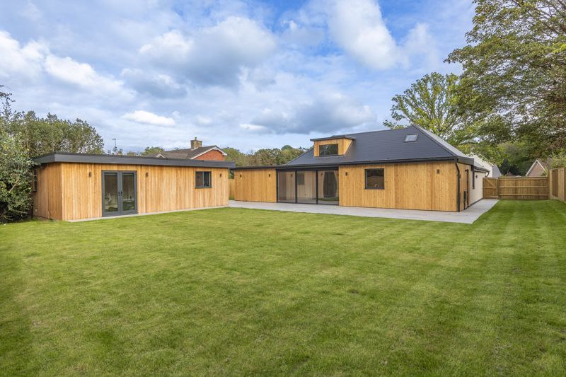 Property photo 2 of 38 Photo 22