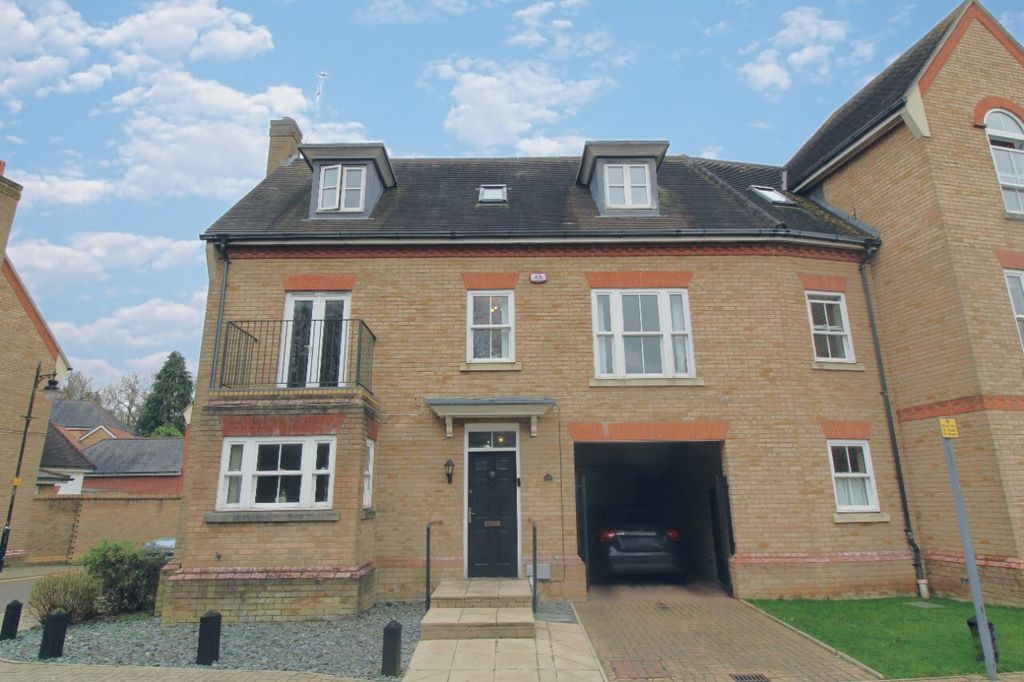 Property photo 1 of 13 Exterior