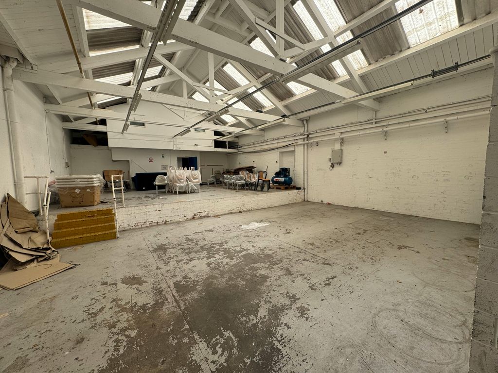 Property photo 2 of 6 Photo 16052025 13 47 09.Jpg