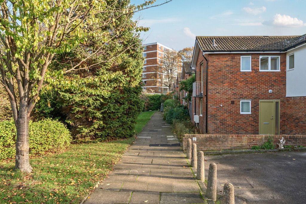 Property photo 1 of 21 Picture No. 02