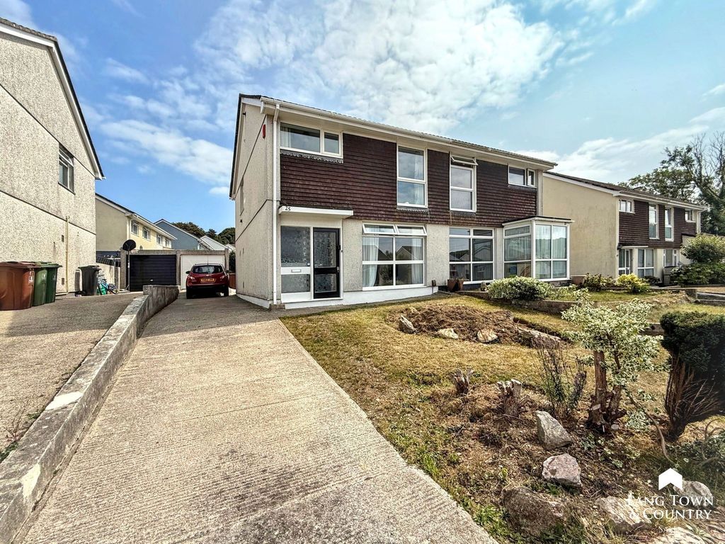 Property photo 1 of 9