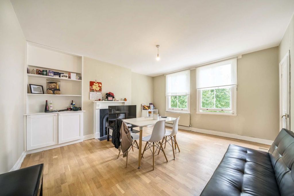 Property photo 2 of 6