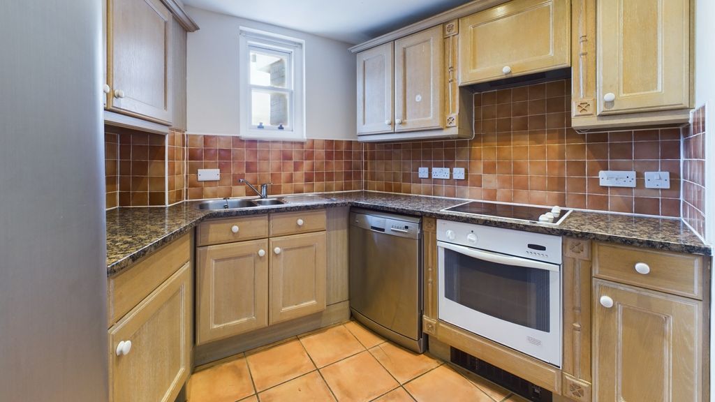 Property photo 3 of 22 3032296