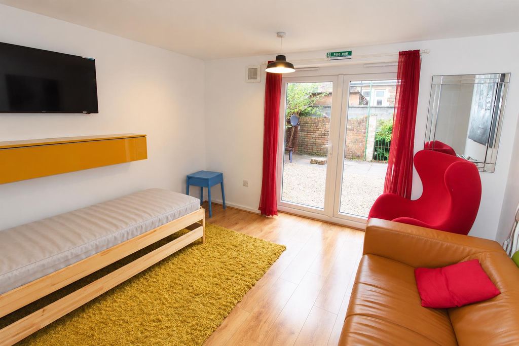 Property photo 3 of 15 4Cb36475-E070-458c-9F7d-26d2382B60Ff.Png