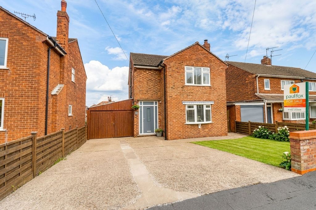 Property photo 1 of 30