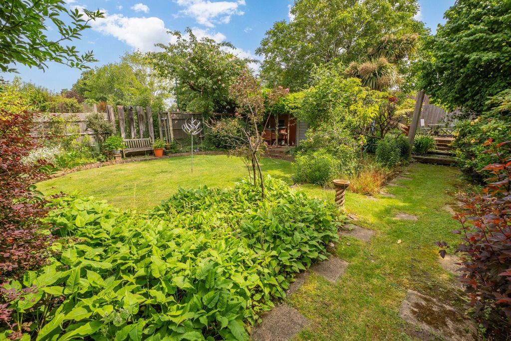 Property photo 3 of 38 Picture No. 14