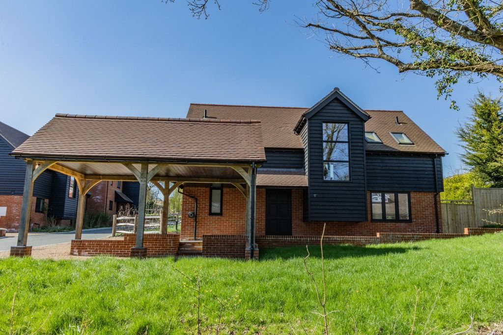 Property photo 1 of 18