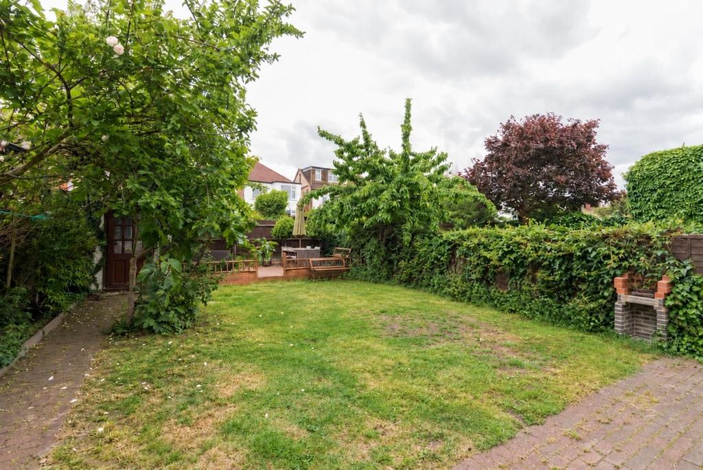 Property photo 3 of 16