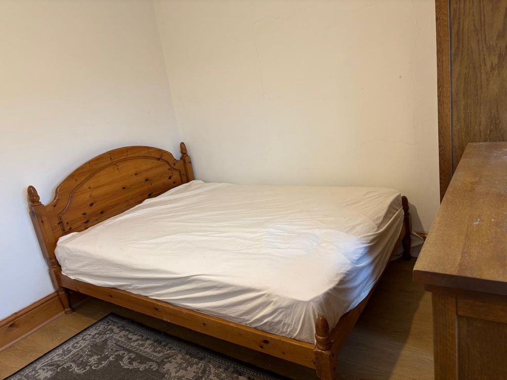 Property photo 2 of 3