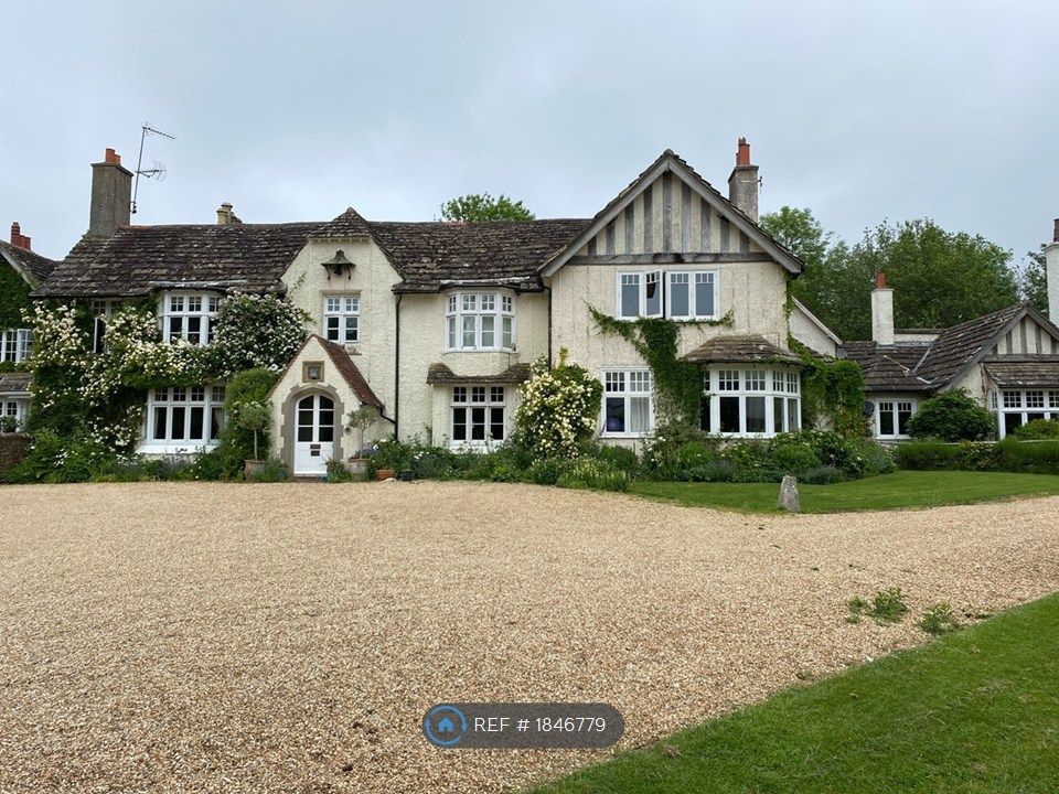 Property photo 1 of 30 Westlands House Front View