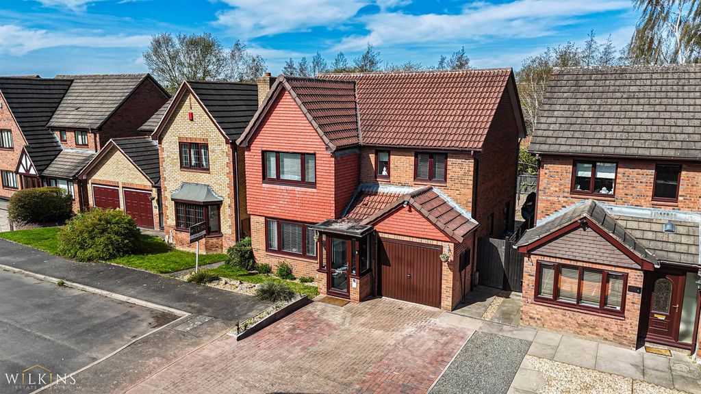 Property photo 1 of 29 Photograph