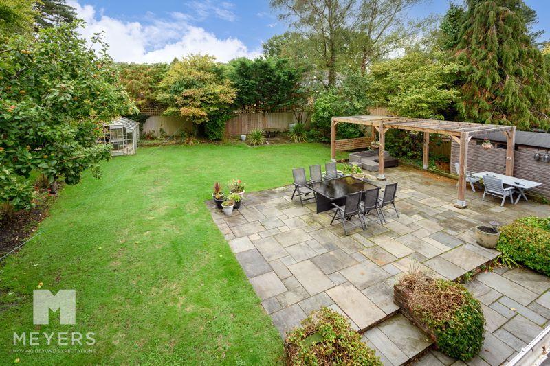 Property photo 3 of 28 Photo 9