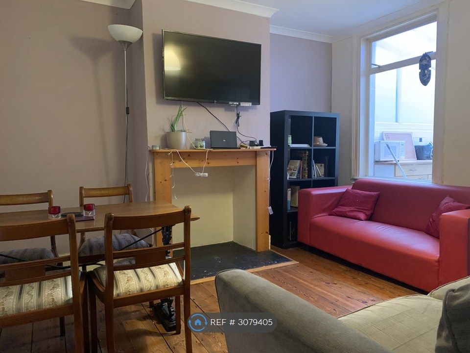 Property photo 1 of 35