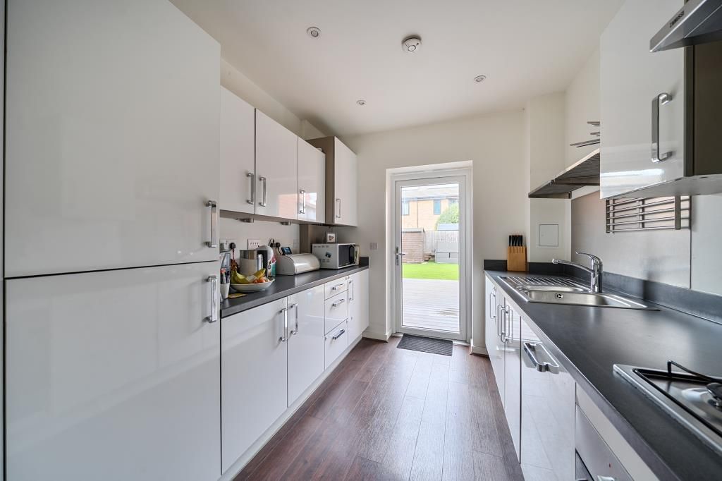 Property photo 2 of 20 Kitchen