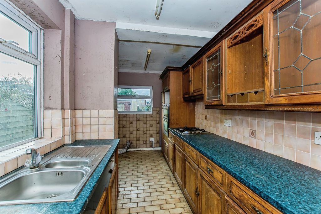 Property photo 2 of 15