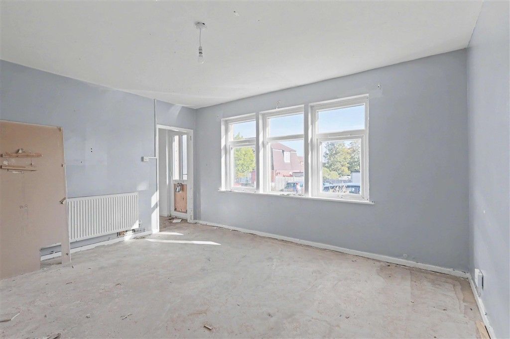 Property photo 3 of 5