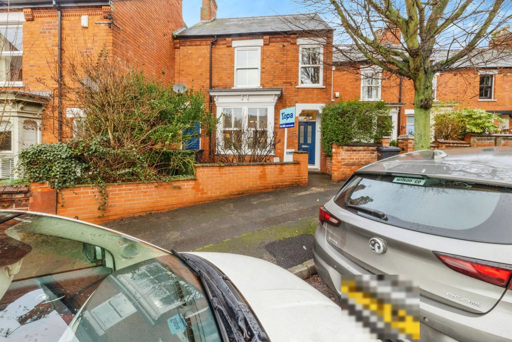 Property photo 1 of 16 Photo #1