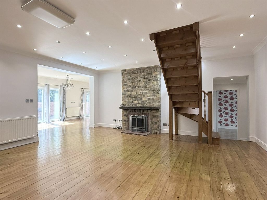 Property photo 3 of 18 Picture No. 08