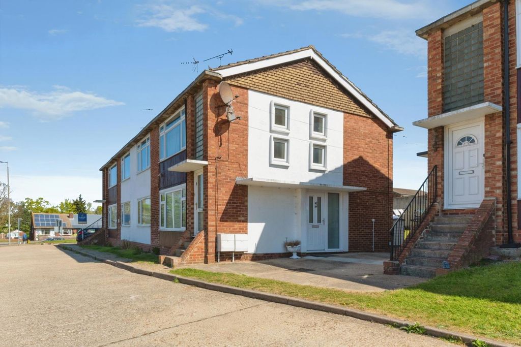 Property photo 1 of 11 Front