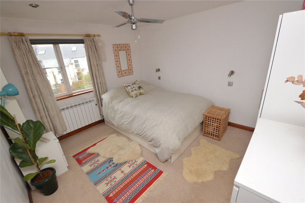 Property photo 3 of 7 Picture No. 05