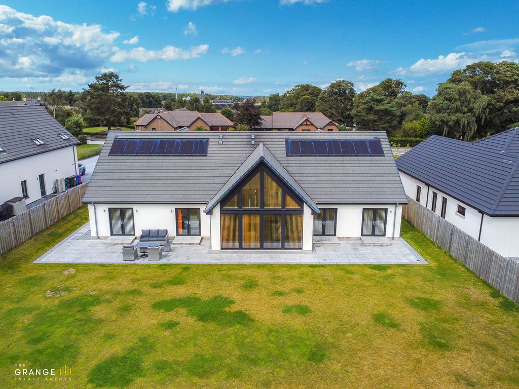 Property photo 2 of 44