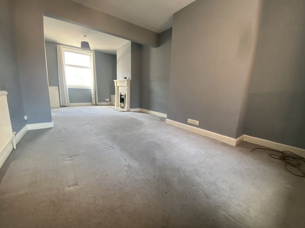 Property photo 2 of 10 Lounge