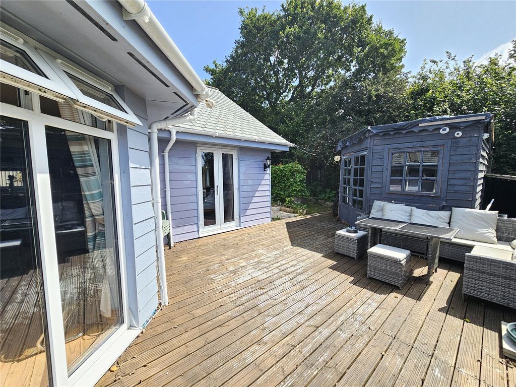 Property photo 3 of 32 Picture No. 19