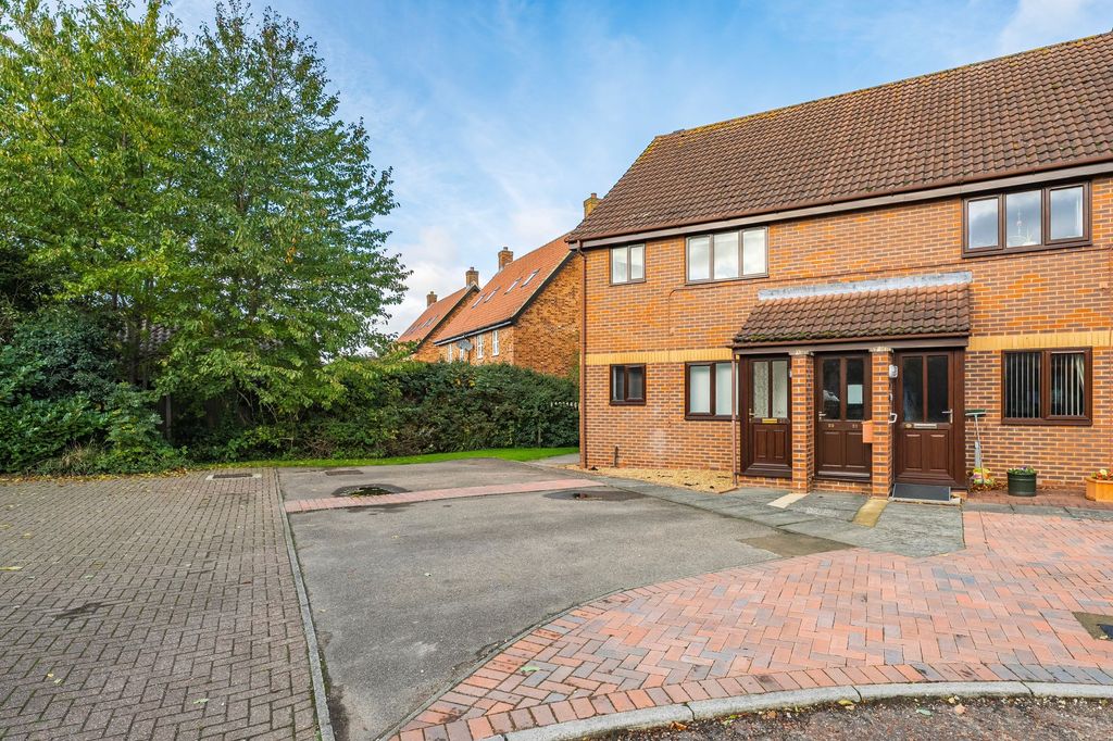 Property photo 1 of 12