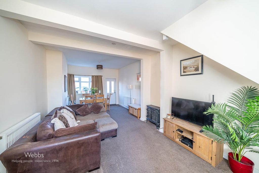 Property photo 3 of 19 Â© Webbs Estate Agents Â© (40 Of 173).Jpg