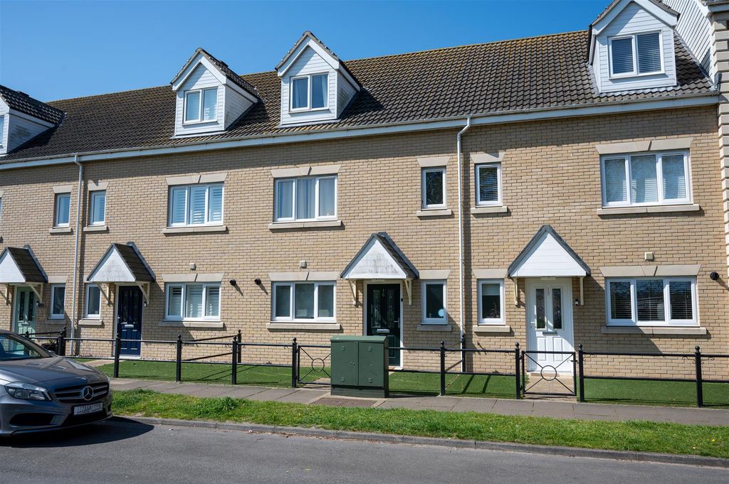 Property photo 1 of 17 Front.Jpg