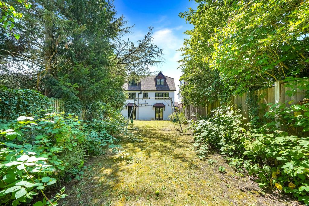 Property photo 3 of 40