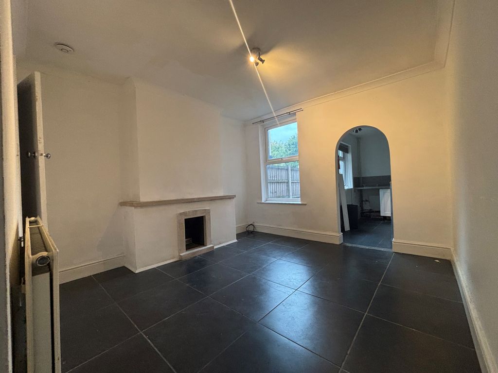 Property photo 2 of 8 View