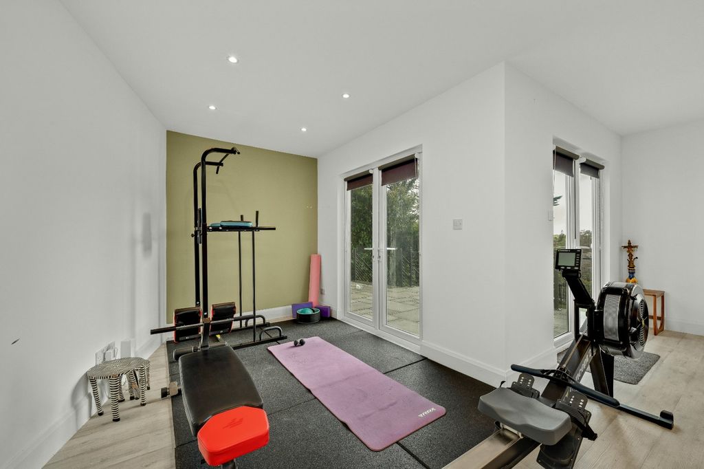Additional image 28 of 5 bed detached house for saleDrakes Close, Esher, Surrey KT10