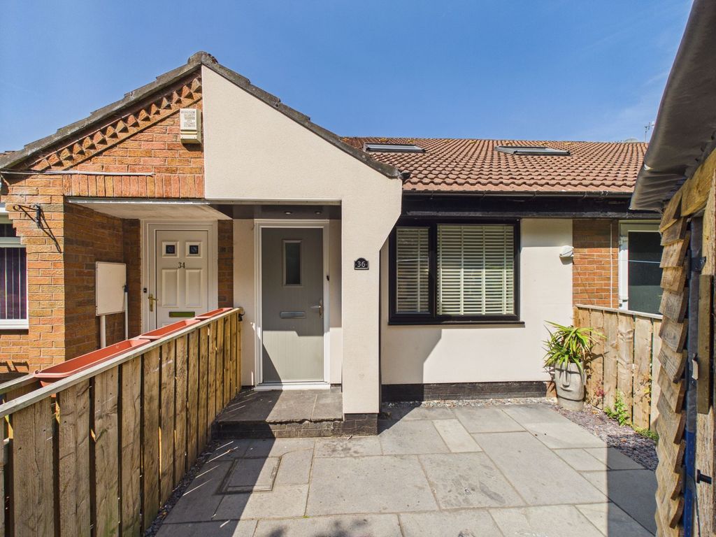 Property photo 1 of 9 External