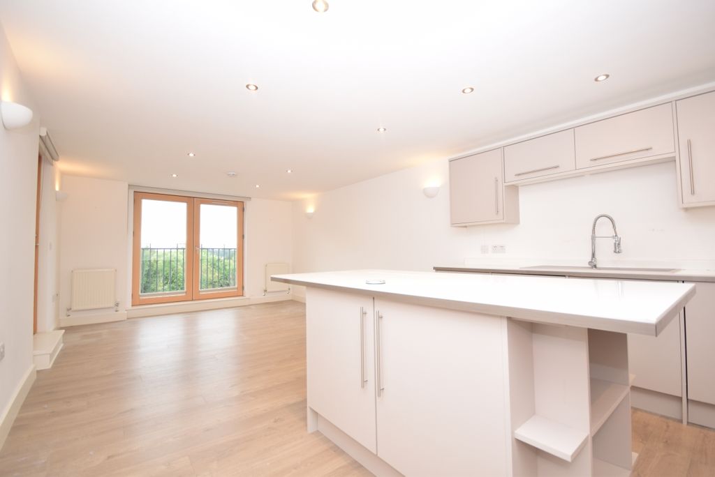 Property photo 1 of 12 Kitchen/Living Room