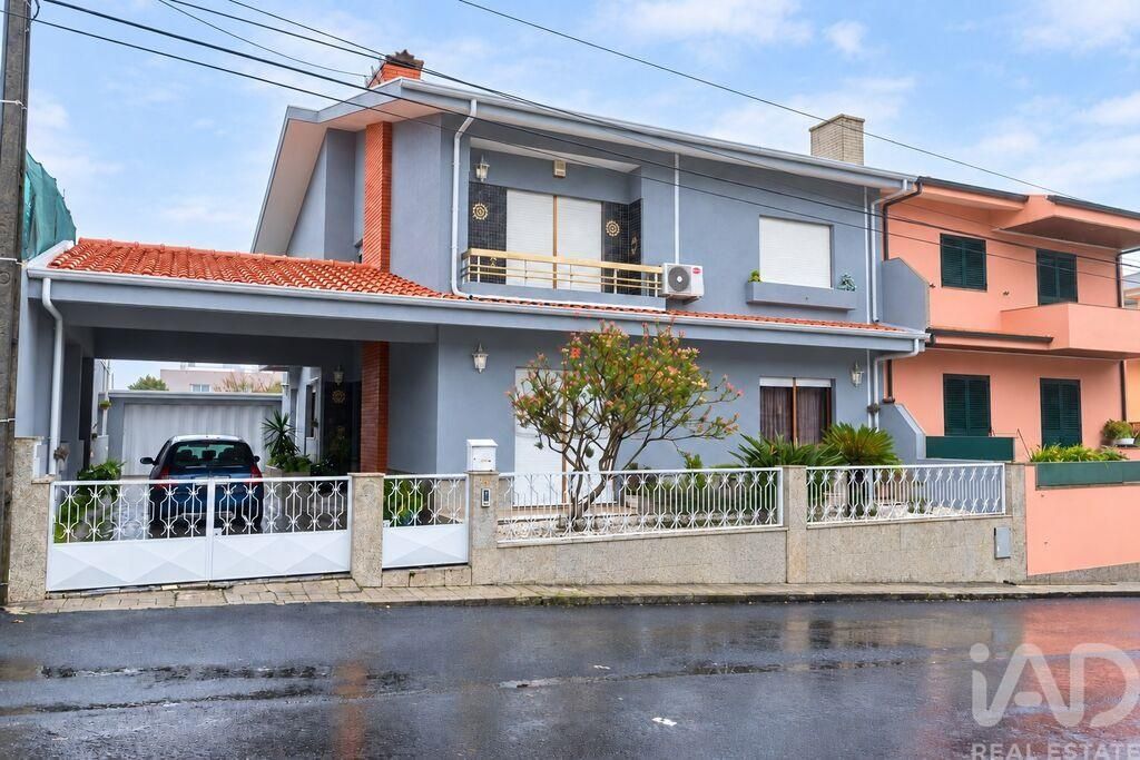 Property photo 1 of 30