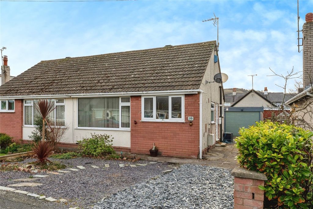 Property photo 1 of 15 Front