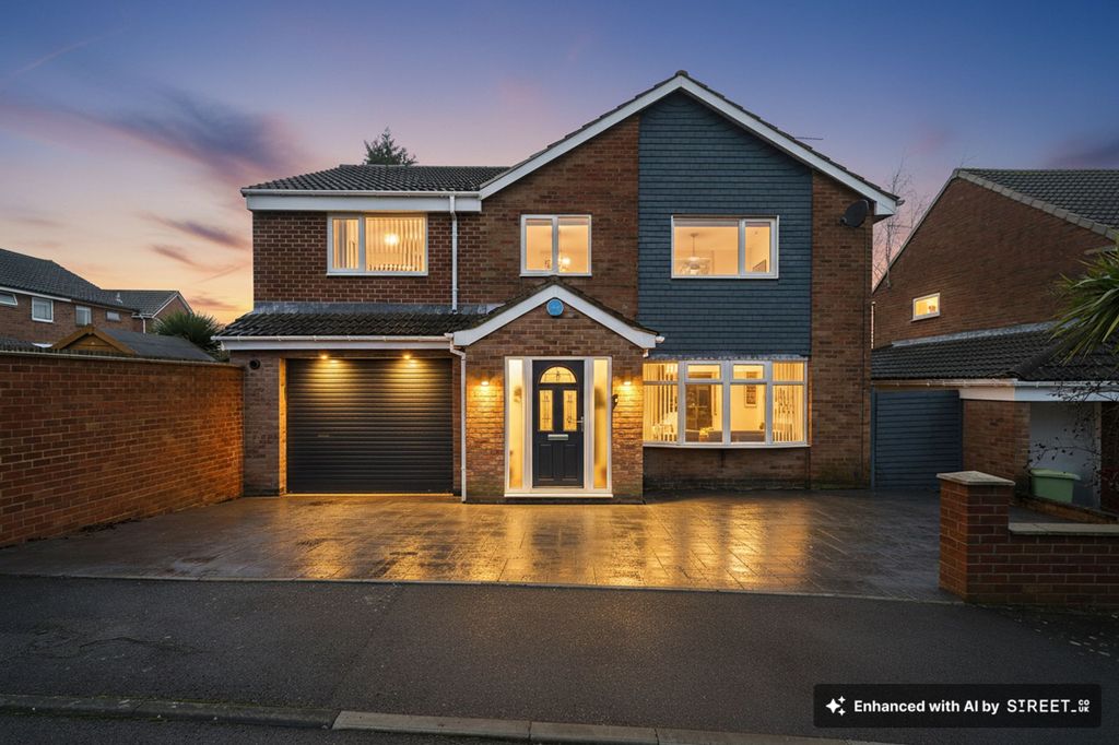 Property photo 1 of 27