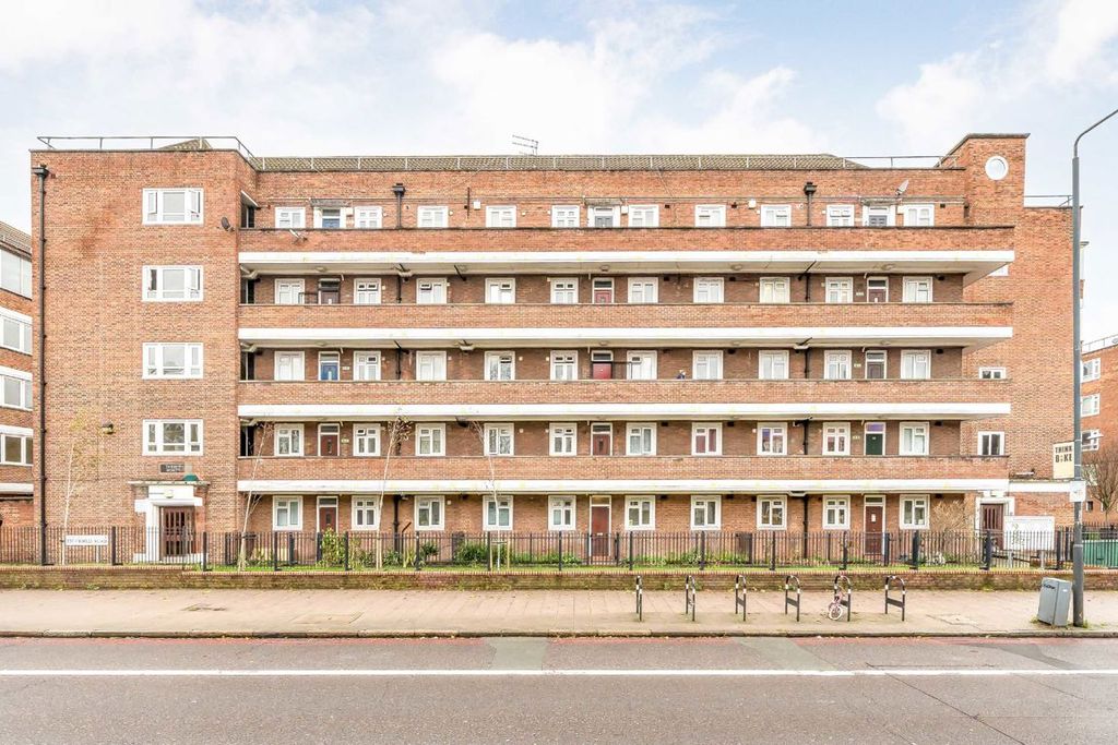 Property photo 1 of 6