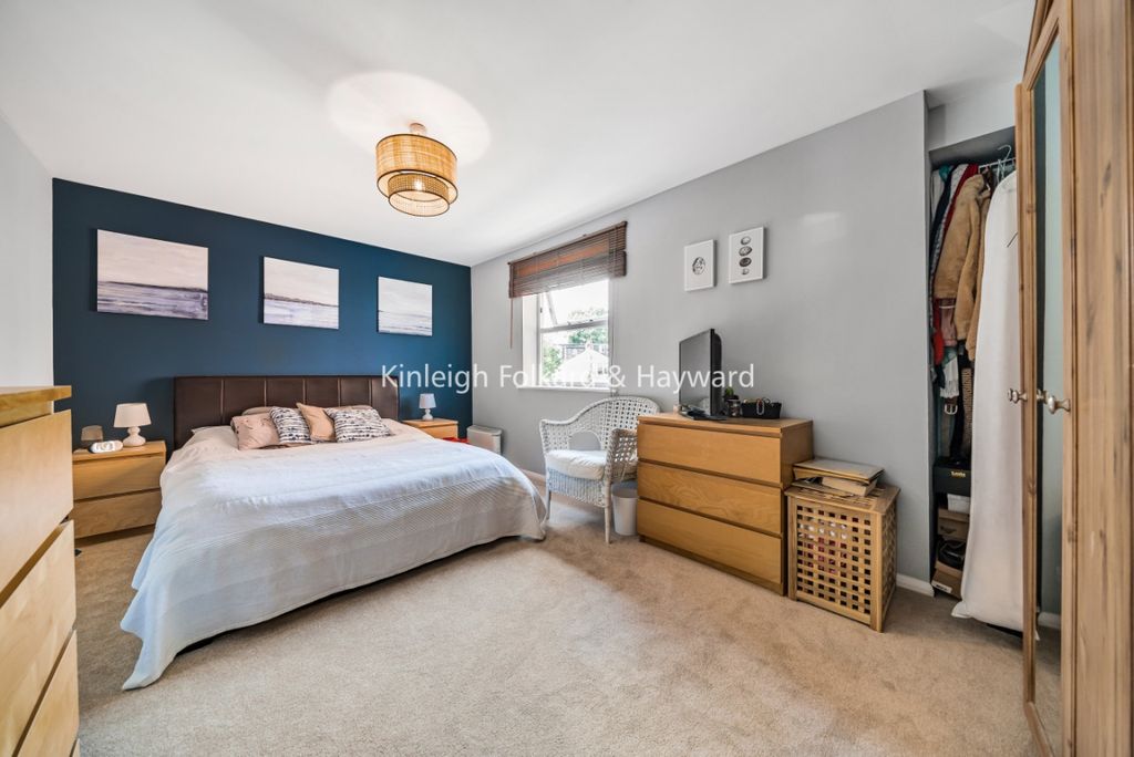 Property photo 2 of 7 8A988Bd3-4E2c-4c2F-8